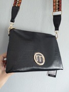 Czarna torebka Monnari na kolorowym pasku