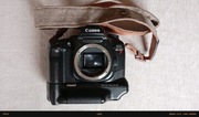 Canon EOS 33 / ELAN 7 + Battery pack BP-300