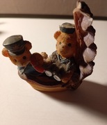 Figurka misie marynarze w łódce – dekoracja, żywica, vintage (B89)