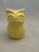 Sowa , mała figurka ceramiczna