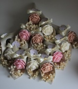 Bukiet ze świecy sojowej róża gipsówka prezent komunia wesele