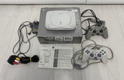 Konsola PlayStation One, PS one, oryginalne opakowanie, 2x pad