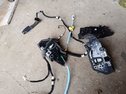 Zamek tylnych prawych lewy przedni drzwi BMW F40 7445054 45473123