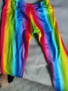 kolorowe legginsy marka Boland