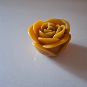 róża ,świeca z wosku pszczelego, pachnąca , komplet 5 szt.,na prezent