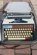 Maszyna do pisania Brother deluxe 1350