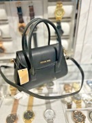 MICHAEL KORS KATYA CROSSBODY SMALL CZARNA SKÓRA