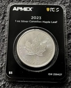 2023 Queen's Jubilee Maple Leaf Commemorative Coin (1952-2022) 1 oz Silver.