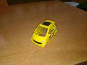 Samochód samochodzik auto autko zabawka model smart żółty 6cm