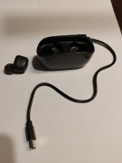 Etui ładujące ładowarka JBL VIBE 100 TWS + prawa słuchawka R + kabel USB C 
