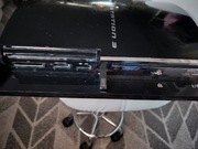 PS3 60 GB  wstecznie kompatybilny Ps1 PS2  .