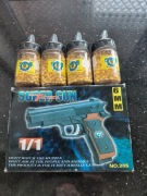 Zestaw komplet z Holandii kulki 2000 Plus gratis pistolet plastikowy