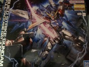 MG 1/100 Bandai Build strike Gundam model figurka do składania 