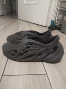 Yeezy Foam Runner kolor Carbon