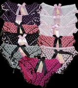 11 szt. Majtki damskie, S/M, różne kolory, z fablankami i wstążką