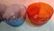 2 szklane miseczki  kolorowe. 