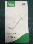 USB-C HUB 7w1 Selore 4K HDMI x2 + DP + VGA + 3x USB – Nowy