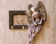 Stary wieszak drewniany z aniołem powertex 