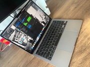 Macbook air M2 8gb ram 256 gb