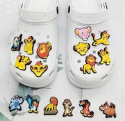 Extra zestaw 16 nowych przypinek do Crocs, Król Lew, The Lion King