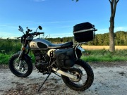 Bullit Hero 125.        