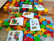 WIELKI zestaw klocków typu WAFLE 414 kwadratów + 250 elementów