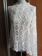 Szal wykonany ręcznie na szydełku 