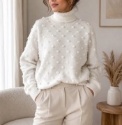 Golf sweter bąbelki pomponiki bubble biały bąbelekoversize
