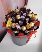 Słodki box ze słodyczami. Słodki box prezentowy.