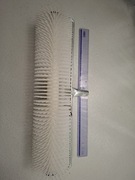 Wałek z kolcami do odpowietrzania wylewki