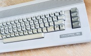 Commodore 64C + oryginalny zasilacz. Sprawny.