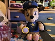 Maskotka Psi Patrol Chase Interaktywna Snuggle Up.