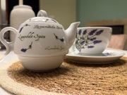 Zestaw 4 filizanek z imbrykami i spodkami, porcelana Lubiana”Lawenda”