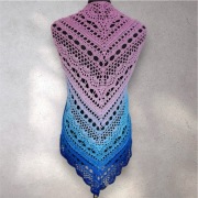 Cieniowana piękna ręcznie robiona chusta