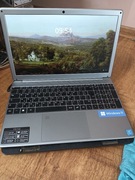 Laptop  srebrny Peaq  