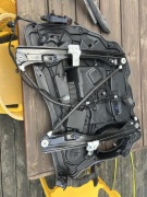 Podnośnik szyby lewy przód Chrysler Pacifica 2017+ Wwa Ursus