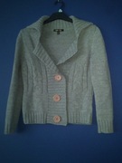 Szary sweter kardigan rozpinany kołnierz klapy warkocze duże guziki