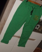 zielone spodnie gnieciuchy -złote literki CC ,cyrkonie r.L/XL