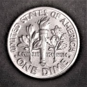 ROOSEVELT  DIME--2002--USA--ŁODYGA NA  AWERS-ERROR