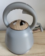 Czajnik Smukee 2L z gwizdkiem Szary / Stal nierdzewna / Nowy ! ! !
