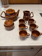 Brązowa zastawa kawowa - filiżanki, cukiernica,dzbanuszek