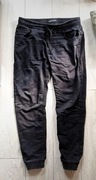 Joggery, spodnie materiałowe ściągacze na nogawkach czarne HOUSE 32/34, L