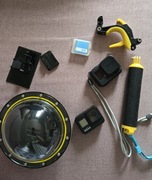 Kamera sportowa GoPro Hero 8 z dome portem, dodatkową baterią i akcesoriami