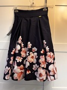 Spódnica w kwiaty