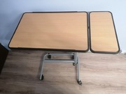 Stolik przyłóżny obrotowy