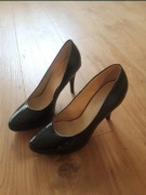 Deichmann czarne szpilki lakierowane r. 39 tylko przymierzane