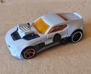 Hot Wheels Twinduction