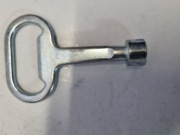 kluczyk klucz trójkątny do zamka szafy 8MM