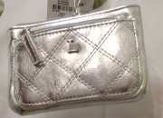 Portmonetka damska w kolorze srebrnym. 