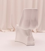 Fotel z włókna szklanego "dla niej''